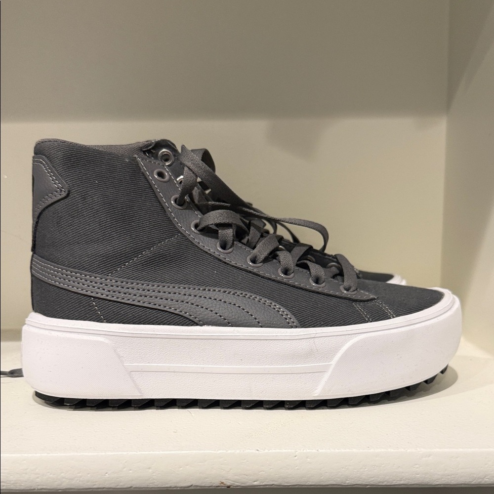 Puma Never worn Gray and White Platforms